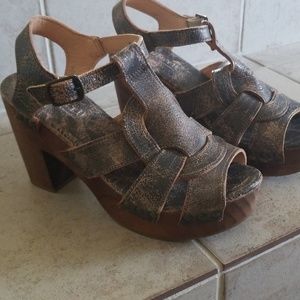 BedStu Platform Shoes